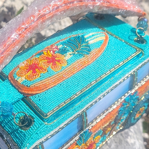 Mary frances catch a wave car van bag - Picture 6 of 17